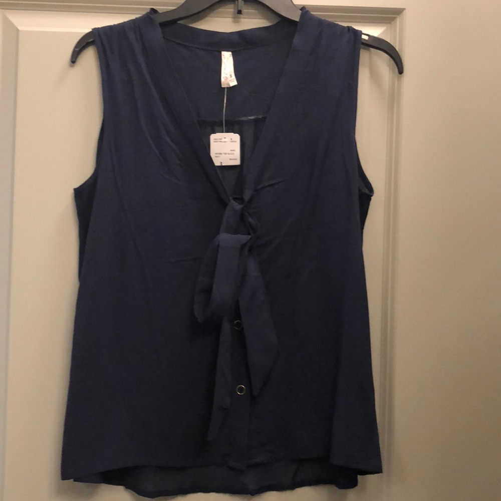 Navy tie front tank